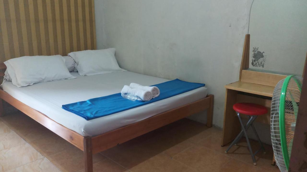 Seventeen Homestay Бандунг Экстерьер фото